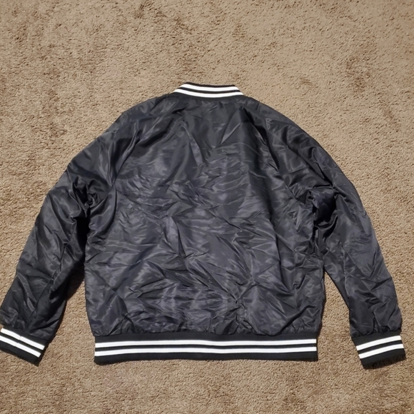 Black Bomber Jacker - Picture 3 of 3